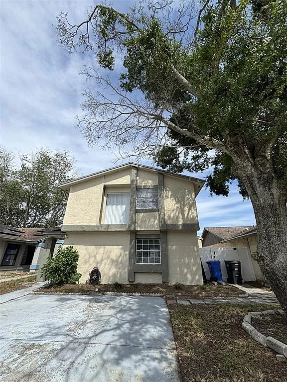 Building Photo - 10307 Parkcrest Dr