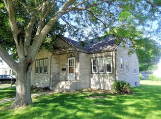 854 N 10th St, Rochelle, IL 61068