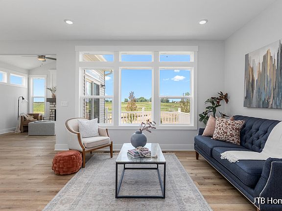 4th image of 3767 Leenheer Dr #3