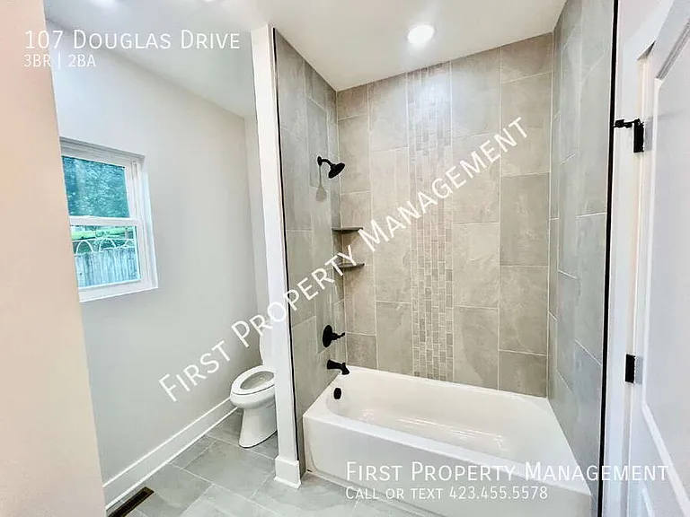 107 Douglas Dr — Photo 9
