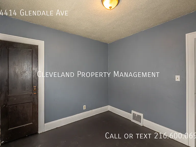 14414 Glendale Ave — Photo 16