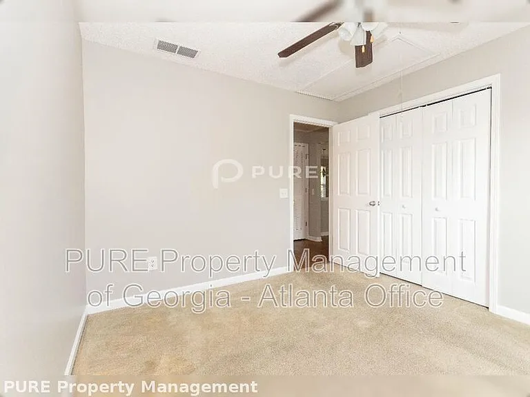 553 Scrooch Ct — Photo 13