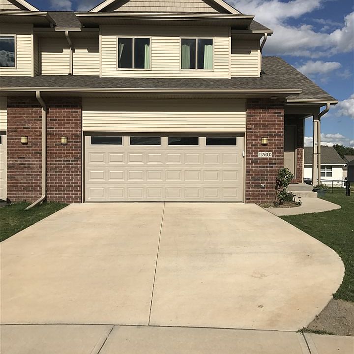 1st image of 1300 Whipple Ct