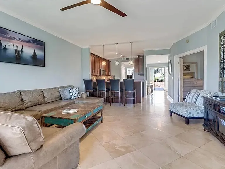 4650 Yacht Harbor Dr #125 — Photo 9