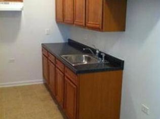 753 E 79th St APT 3F, Chicago, IL 60619