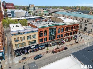 226 S 6th St APT 302, Springfield, IL 62701