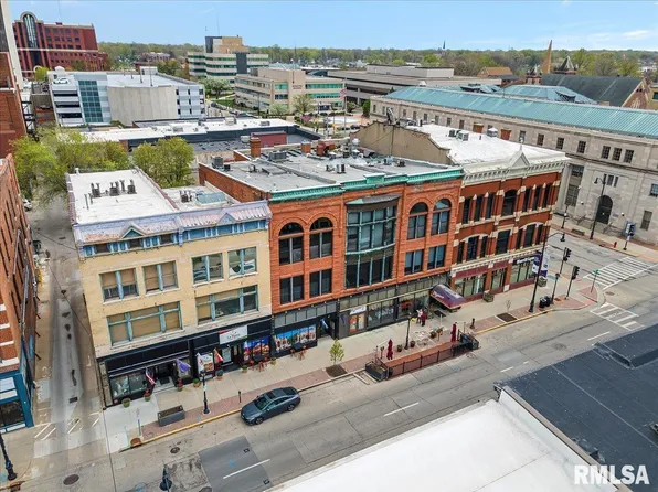 226 S 6th St APT 302, Springfield, IL 62701