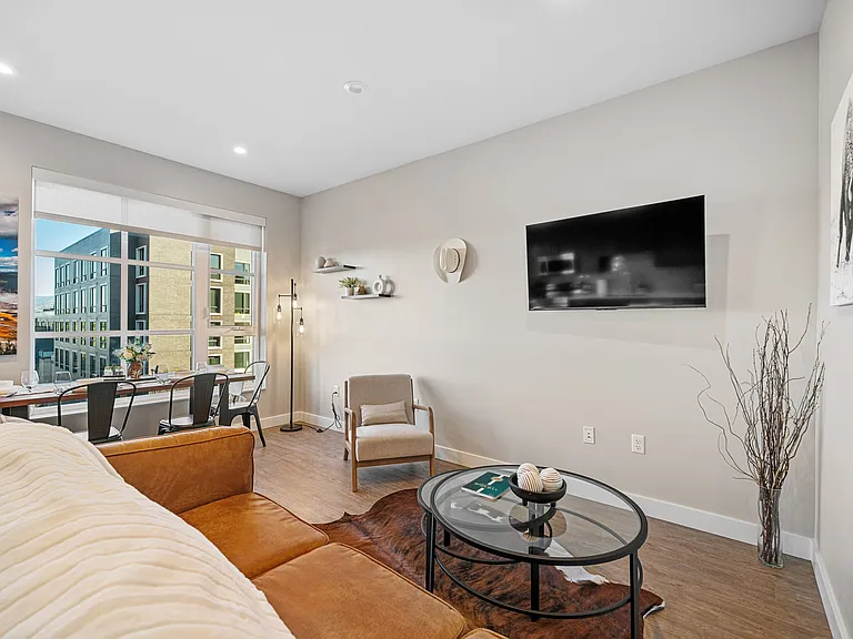 110 W Beall St #407 — Photo 6