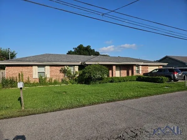 1119 E Camellia Dr, Thibodaux, LA 70301