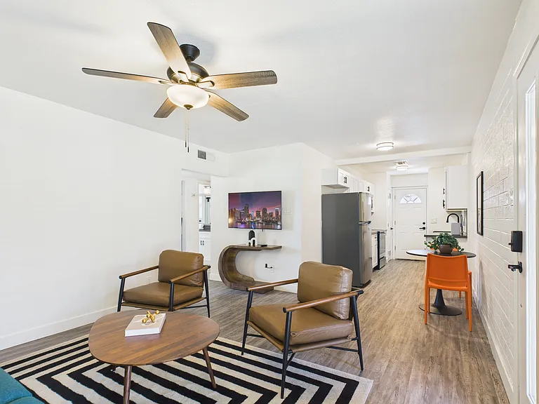 4625 N 73rd St #1002 — Photo 5