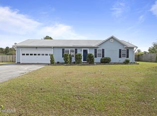 202 Buff Ct, Jacksonville, NC 28540