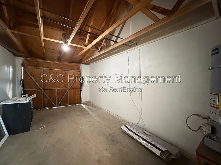 21490 Bear Valley Rd #A — Photo 8