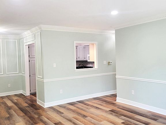 5th image of 112 Wimbledon Dr