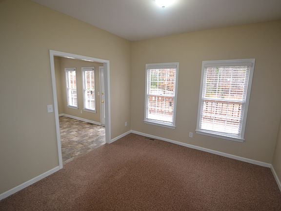 3rd image of 1510 Green Oak Cir