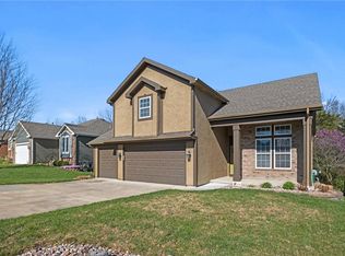609 N 154th Pl, Basehor, KS 66007