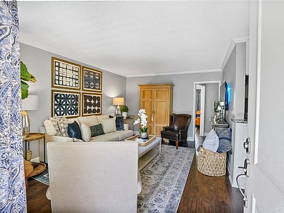 2nd image of 1525 E 2nd St APT 8