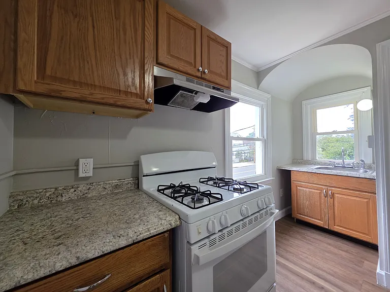309 Main St #2 — Photo 4