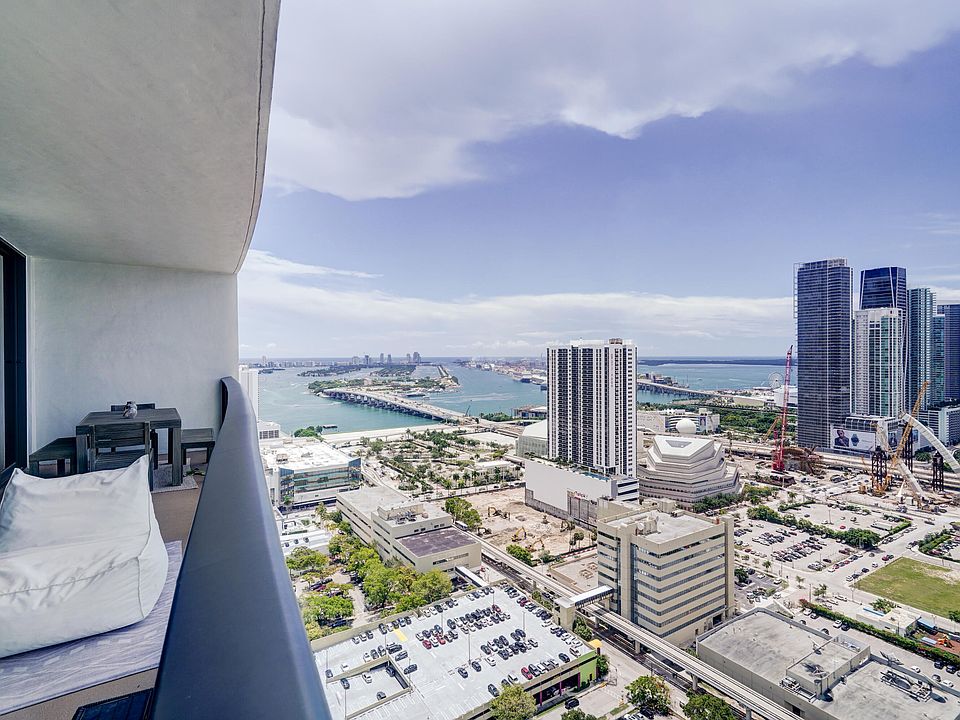 1st image of 1600 NE 1st Avenue #3607