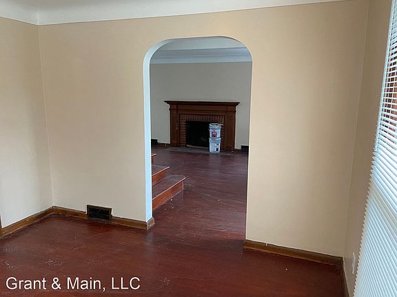 2nd image of 11213 Minden Ave