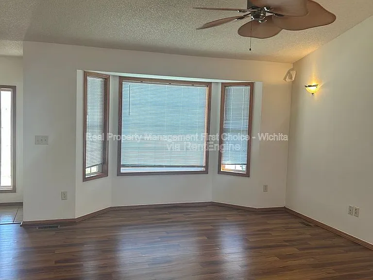 10805 E Funston St — Photo 31
