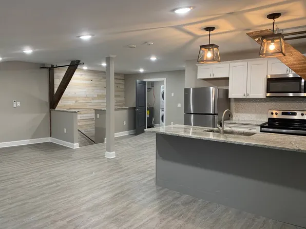 29 Elk St #9, Albany, NY 12207