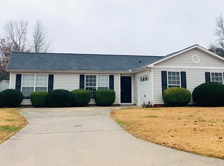 180 Vineyard Dr, Athens, GA 30607