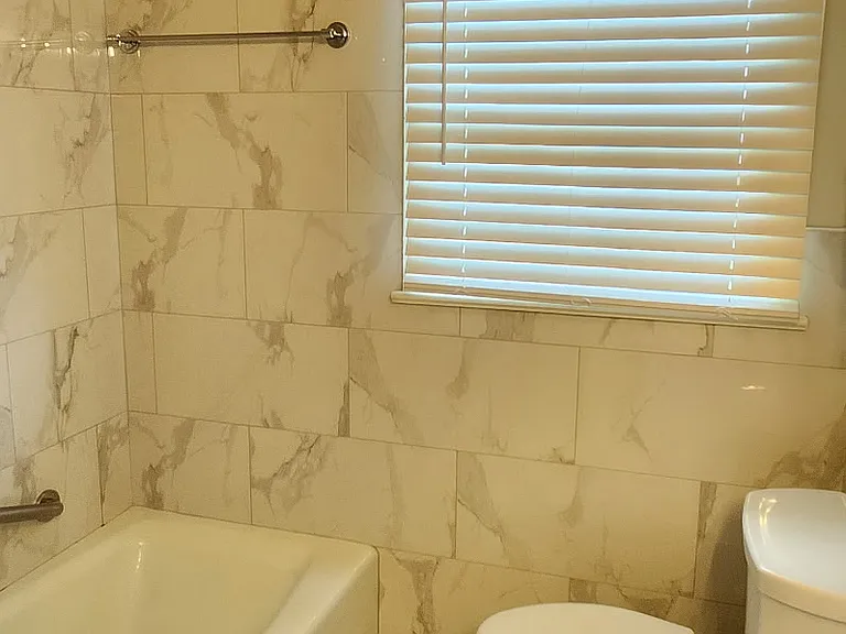 350 Riverdale Dr — Photo 9