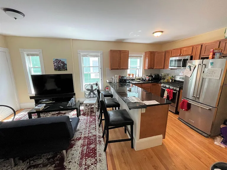 42 Gorham St — Photo 5