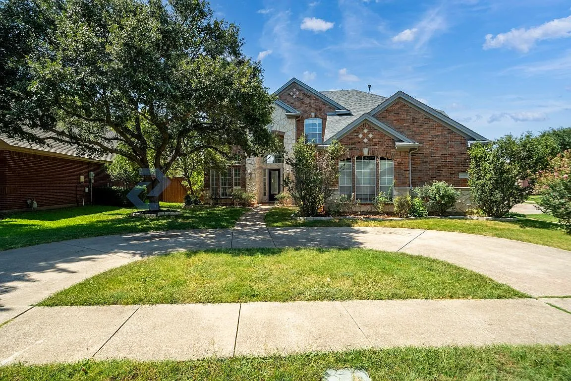 5 bed, 3609 sqft, $3,595 — Photo 2