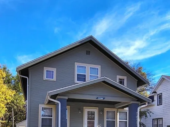 2120 S 6th St, Rockford, IL 61104