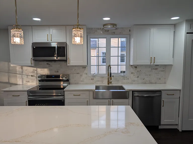 30 Lincoln Ave — Photo 5