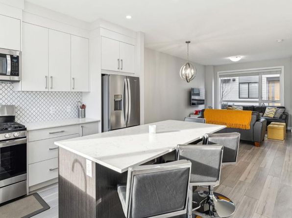 610 N Redstone Cres NE, Calgary, AB T3N 1M3