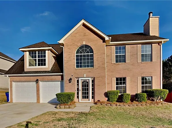 6808 Foxfire Pl S, Atlanta, GA 30349