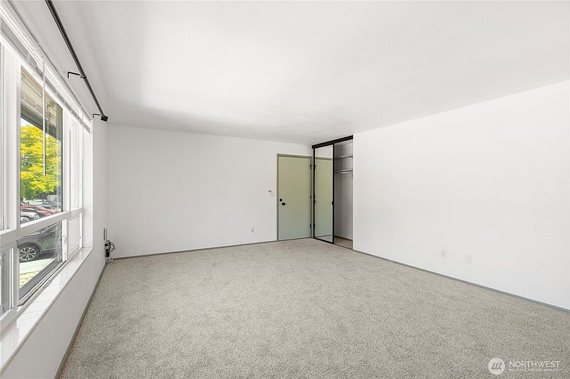 3rd image of 827 NW 62nd Street