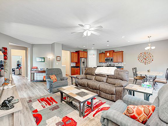 5th image of 2297 Bersot Ct