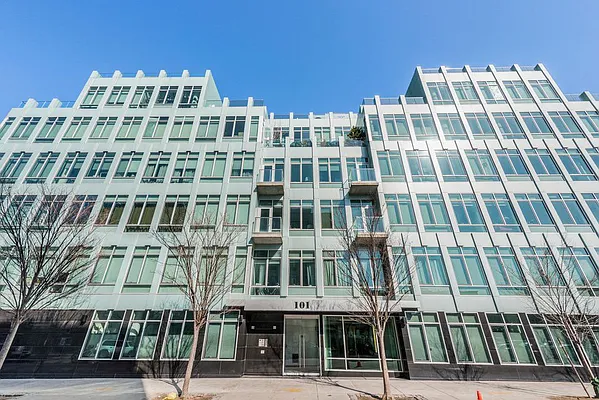 Sold by Nest Seekers International | media 21