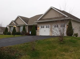 6461 Bellhurst Dr, Chambersburg, PA 17202