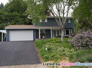 1425 Pennsylvania Ave N, Golden Valley, MN 55427