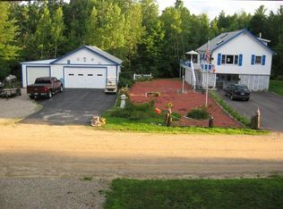 21 Meadow Glen Dr, Moultonboro, NH 03254