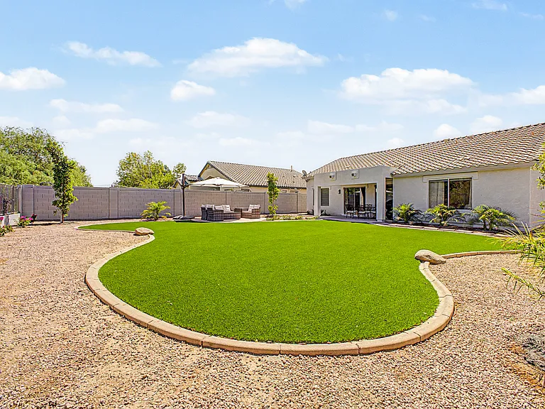 10202 E Juanita Ave — Photo 29