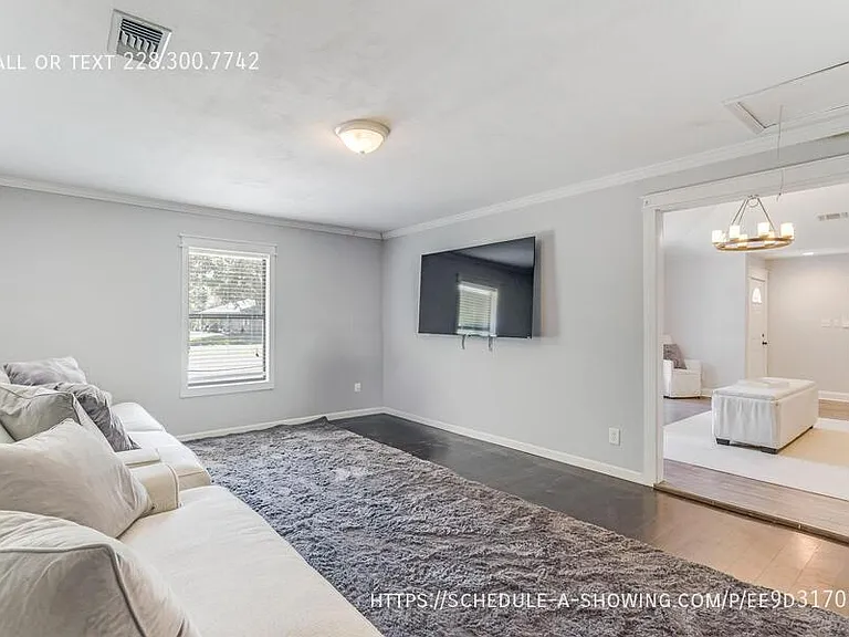 106 Piney Ridge Rd — Photo 2