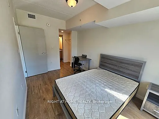 275B Larch St #107 — Photo 14