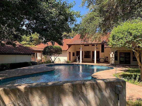 Back, pool