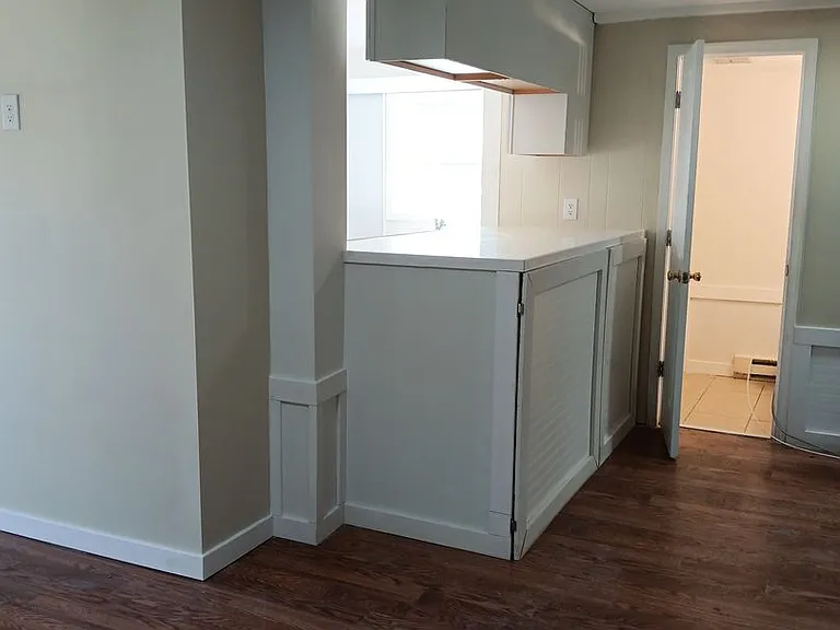 110 Middlesex Dr — Photo 28