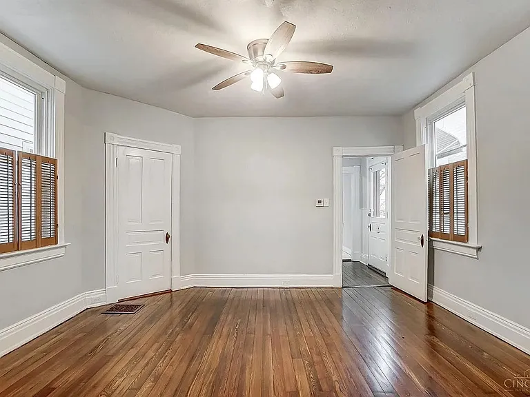2312 Norwood Ave — Photo 8