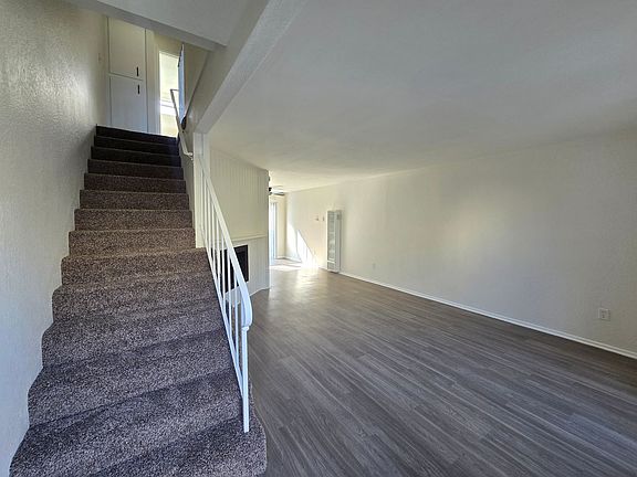 2nd image of 2111 California St APT B