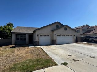 3385 Claremont St, Hemet, CA 92545