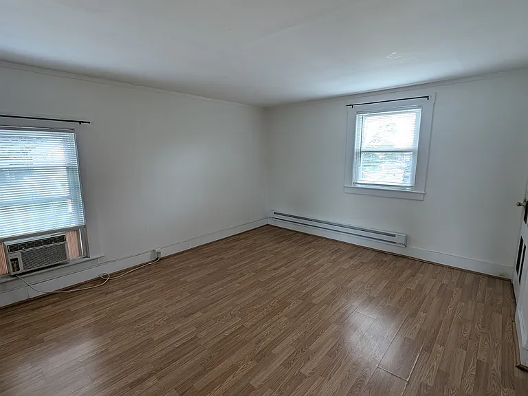 30 N Main St — Photo 3