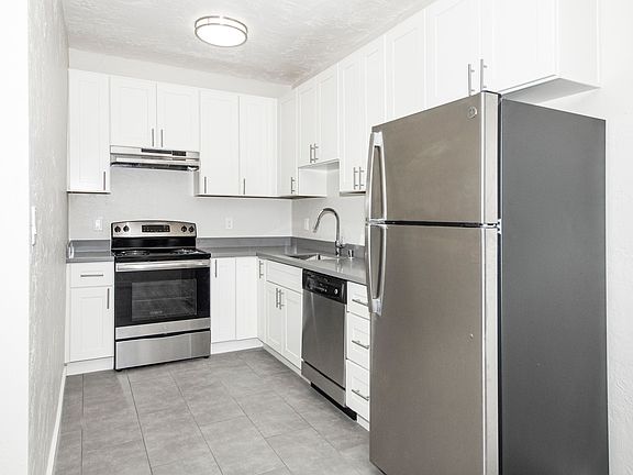 5th image of 4231 Montgomery St APT 102