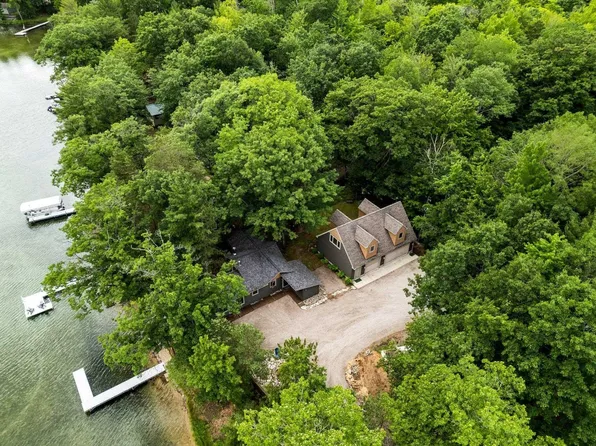 6118 Woodland Dr NE, Kalkaska, MI 49646